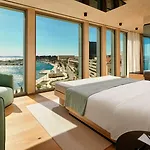 Ξενοδοχείο Ambasador 5*