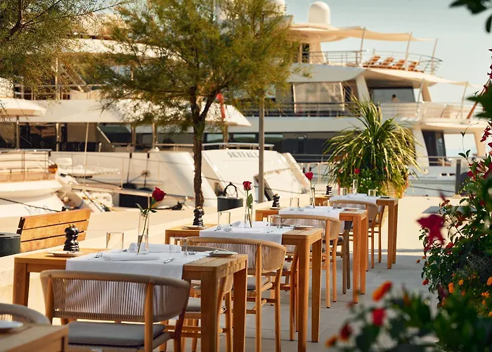 Ambasador Отель Сплит