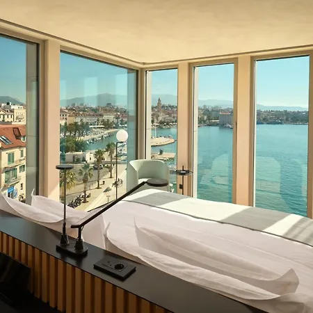 Hotel Ambasador 5*