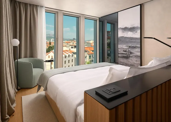 Ξενοδοχείο Ambasador Σπλιτ