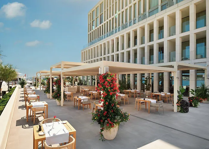 Ξενοδοχείο Ambasador