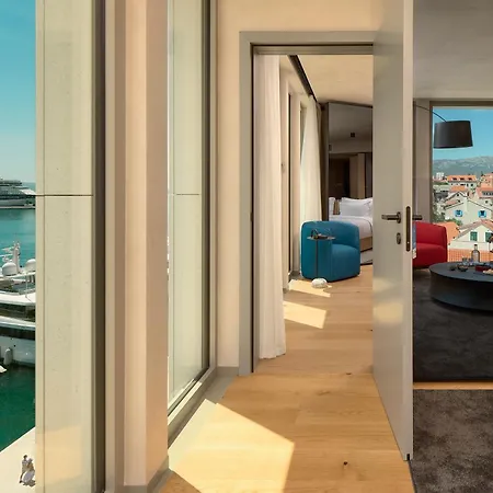 Ambasador ספליט