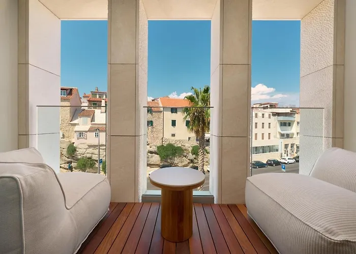 Ambasador Hotel 5*