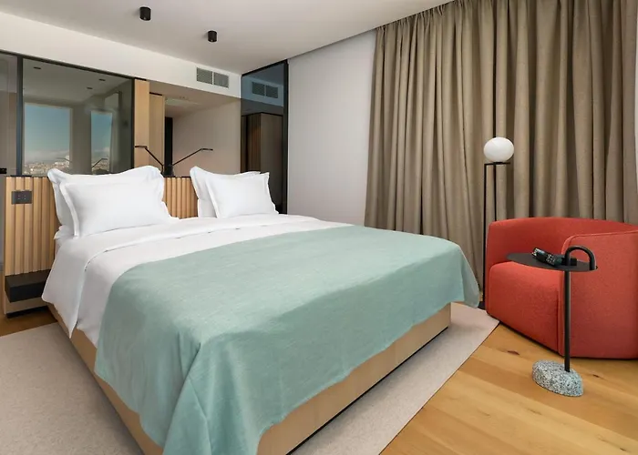 Ambasador ホテル